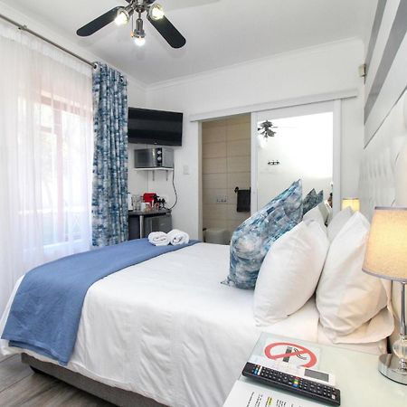 Glennies Guesthouse Somerset West Exteriör bild